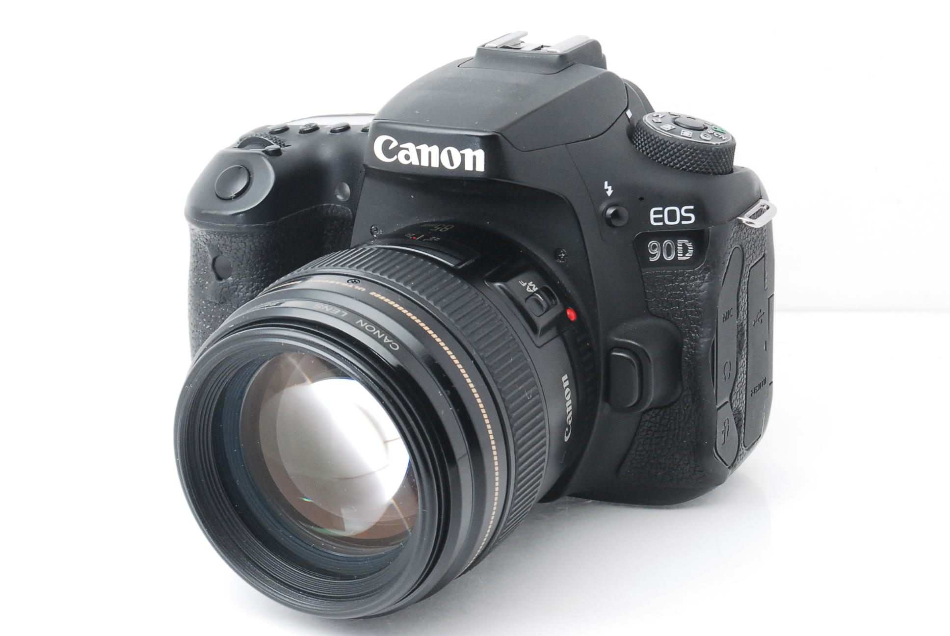 Canon EOS 90DにEF85mm F1.8 USMを付けた状態。今回の玉ボケ撮影に使った機材